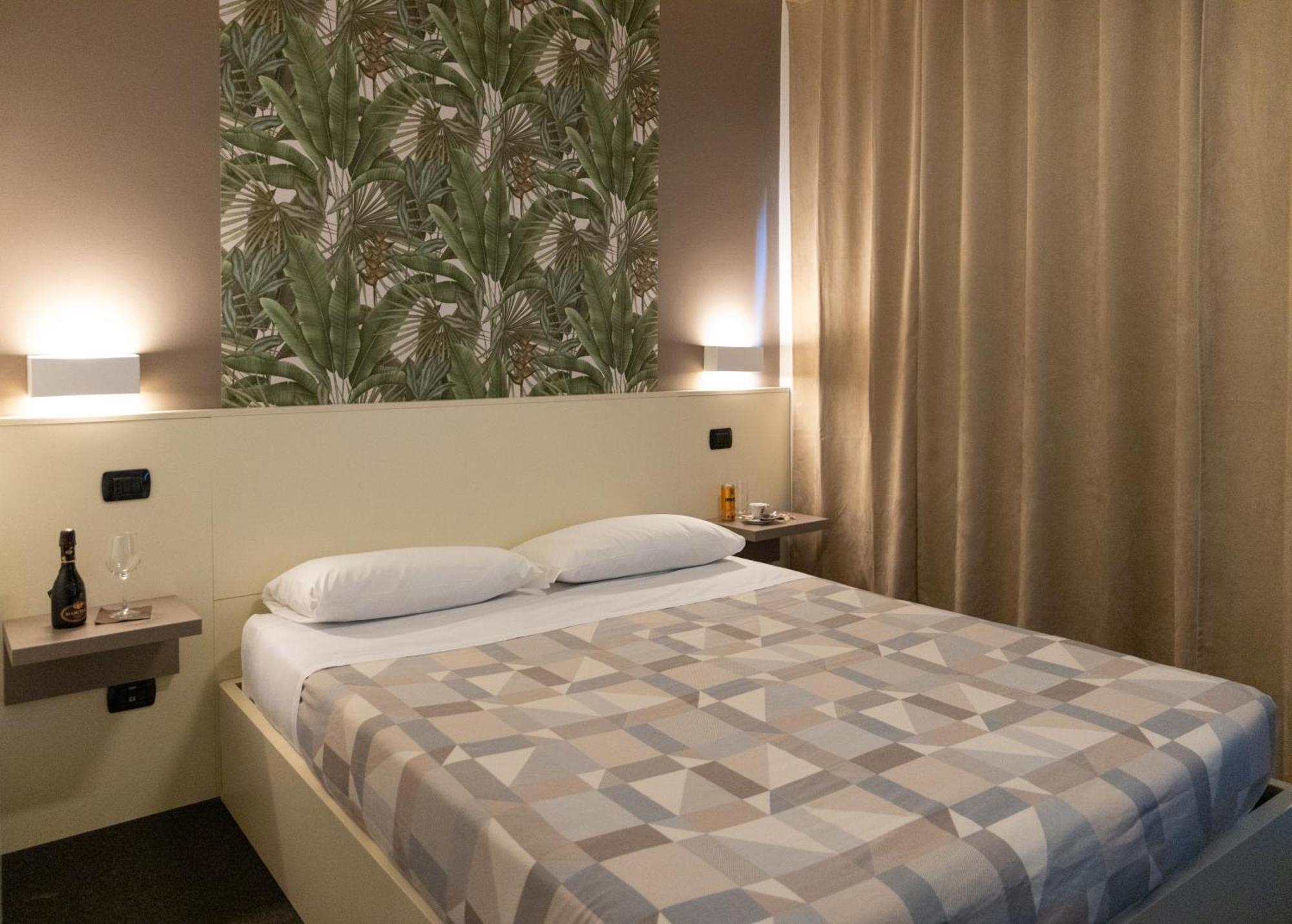 Hotel Giallo 诺切托 外观 照片